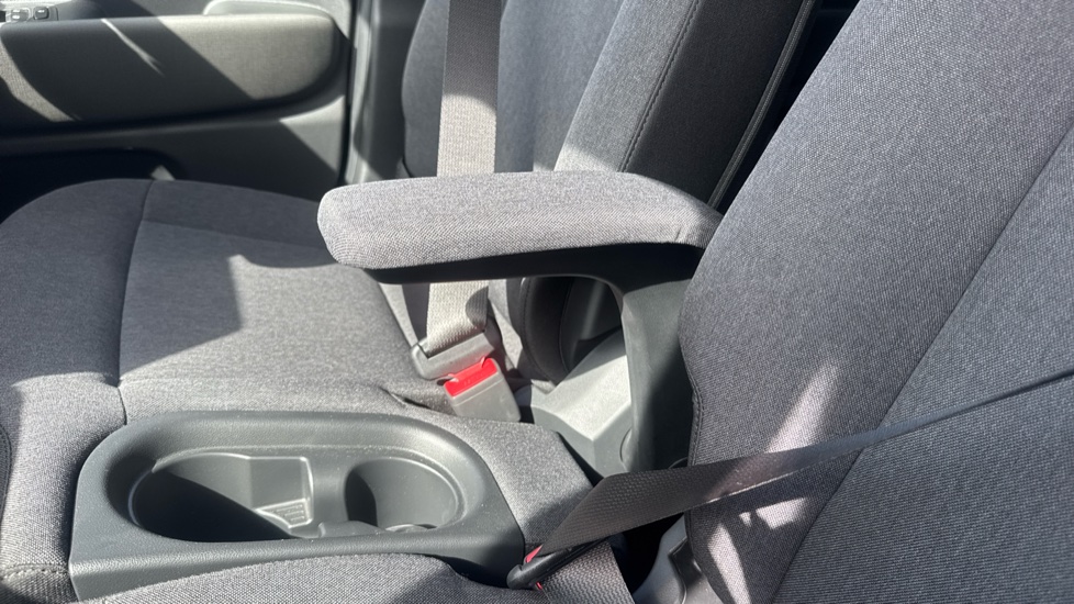 Hyundai INSTER 85kW 02 49kWh 5dr Auto Electric Hatchback - Image 46