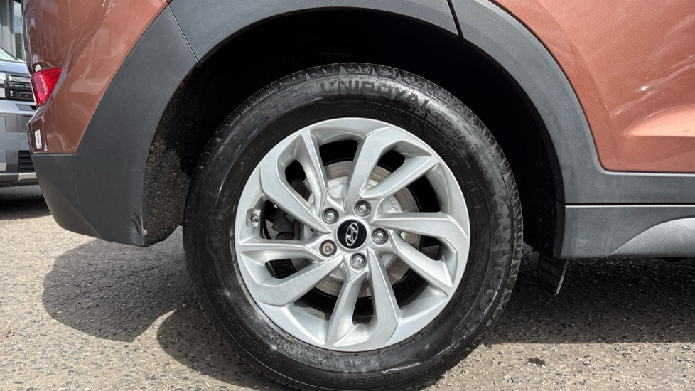 Hyundai TUCSON 1.7 CRDi Blue Drive SE Nav 5dr 2WD Diesel Estate - Image 7