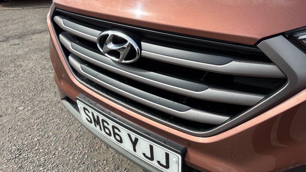 Hyundai TUCSON 1.7 CRDi Blue Drive SE Nav 5dr 2WD Diesel Estate - Image 25