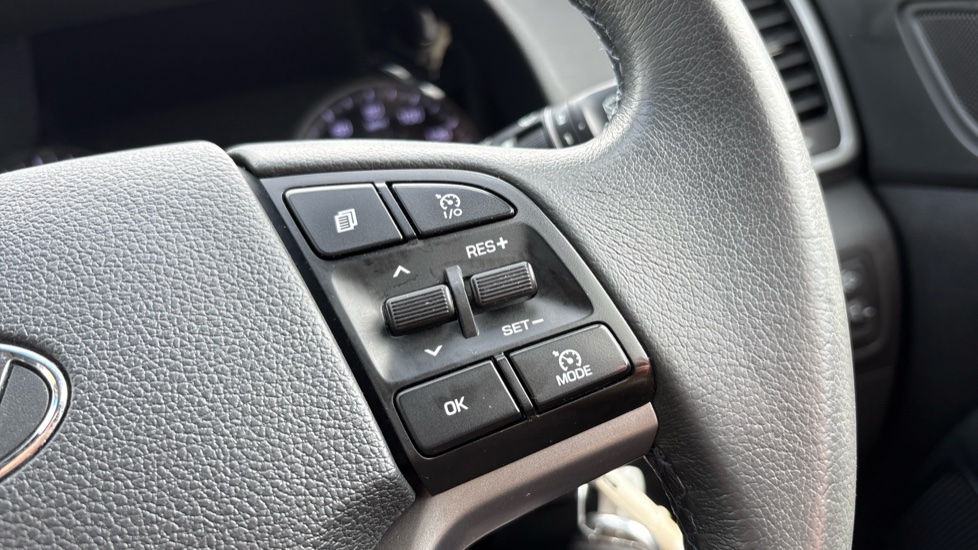 Hyundai TUCSON 1.7 CRDi Blue Drive SE Nav 5dr 2WD Diesel Estate - Image 31