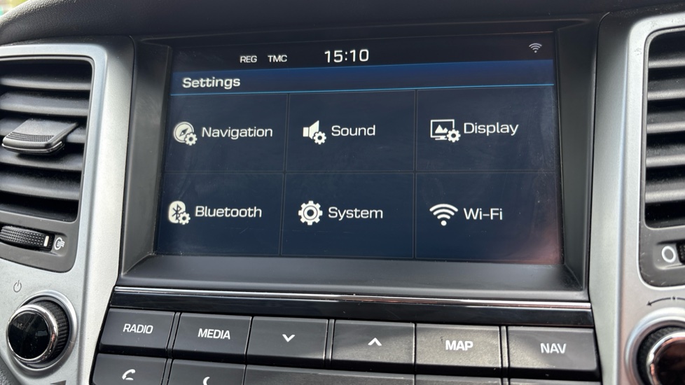Hyundai TUCSON 1.7 CRDi Blue Drive SE Nav 5dr 2WD Diesel Estate - Image 40