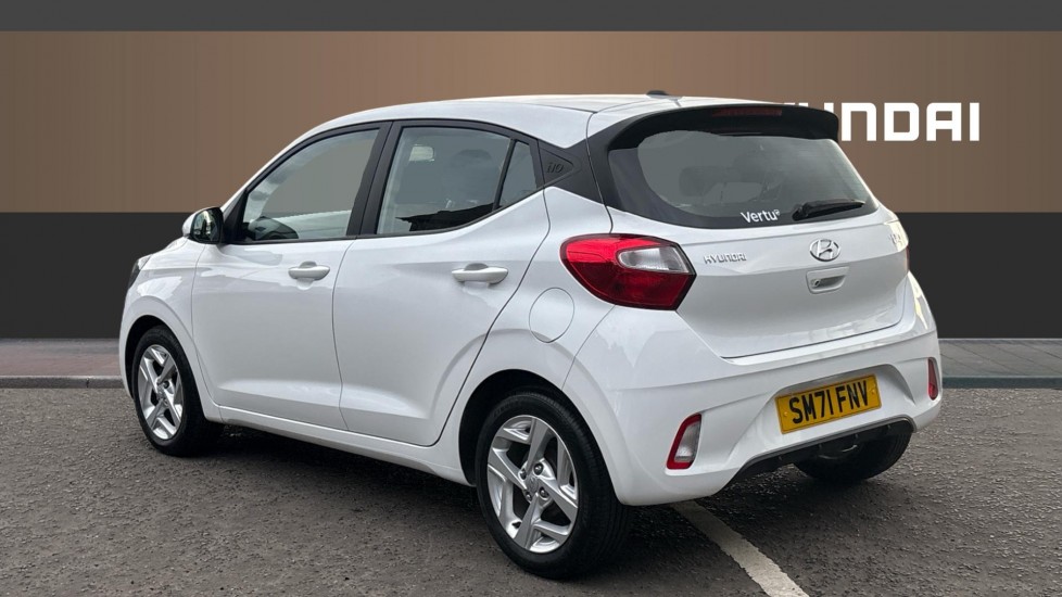 Hyundai i10 1.2 MPi SE Connect 5dr Petrol Hatchback - Image 2