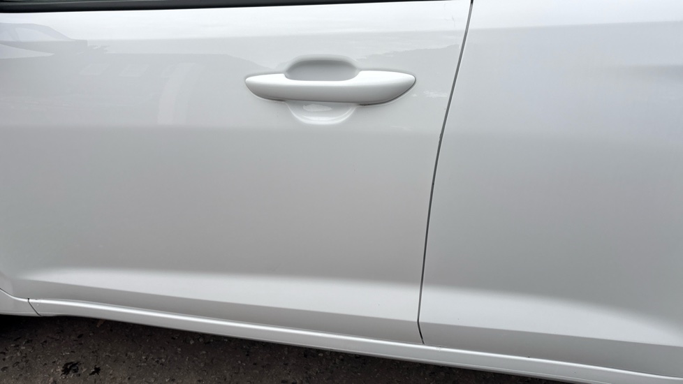 Hyundai i10 1.2 MPi SE Connect 5dr Petrol Hatchback - Image 27