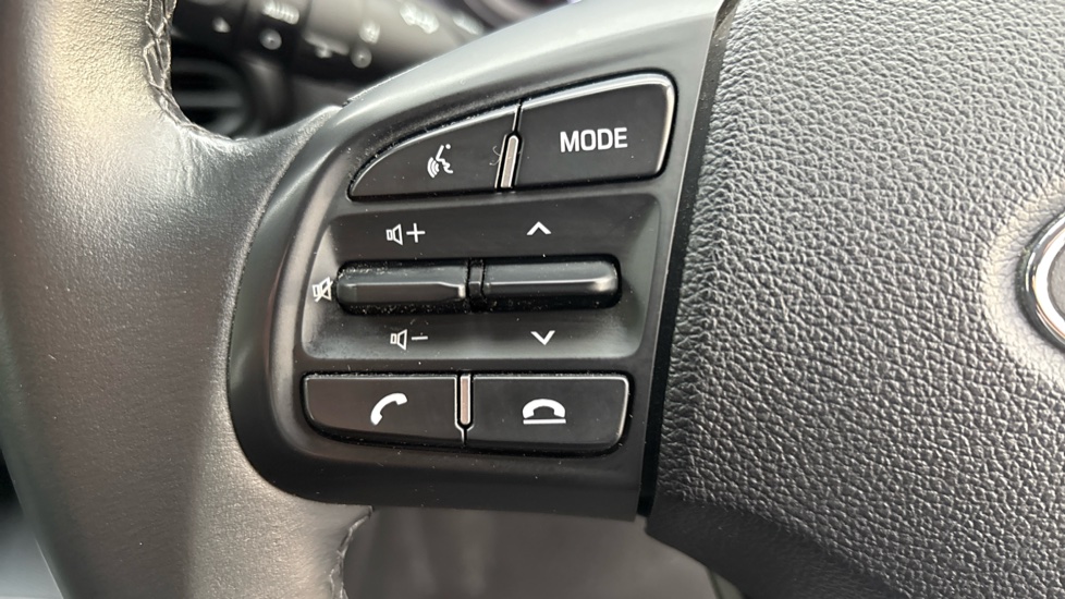 Hyundai i10 1.2 MPi SE Connect 5dr Petrol Hatchback - Image 52