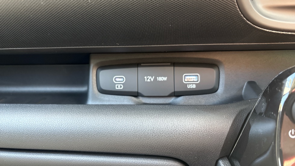 Hyundai INSTER 85kW 01 49kWh 5dr Auto Electric Hatchback - Image 41