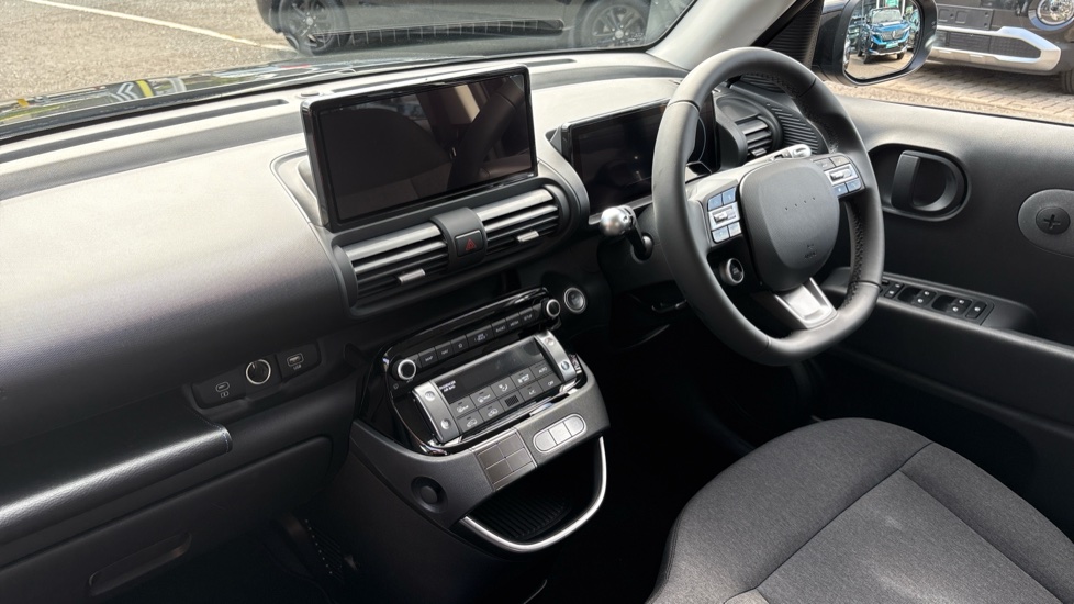 Hyundai INSTER 85kW 01 49kWh 5dr Auto Electric Hatchback - Image 9