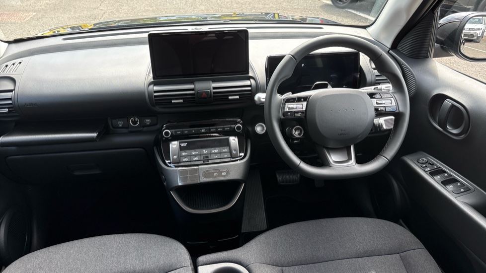 Hyundai INSTER 85kW 01 49kWh 5dr Auto Electric Hatchback - Image 10
