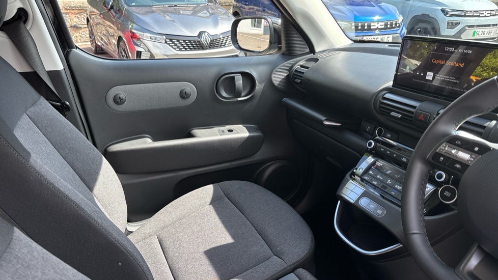 Hyundai INSTER 85kW 01 49kWh 5dr Auto Electric Hatchback - Image 14