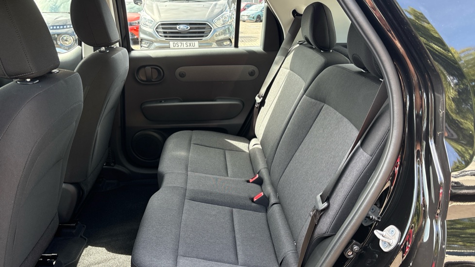 Hyundai INSTER 85kW 01 49kWh 5dr Auto Electric Hatchback - Image 16