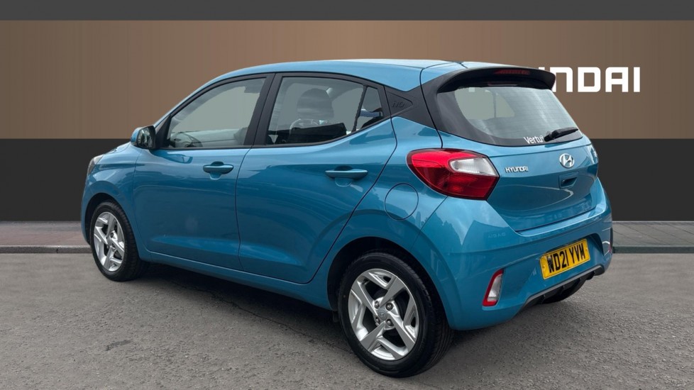 Hyundai i10 1.0 MPi SE Connect 5dr Petrol Hatchback - Image 2