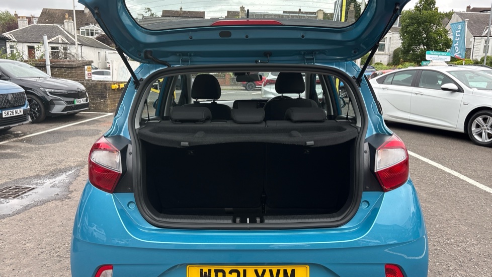 Hyundai i10 1.0 MPi SE Connect 5dr Petrol Hatchback - Image 4