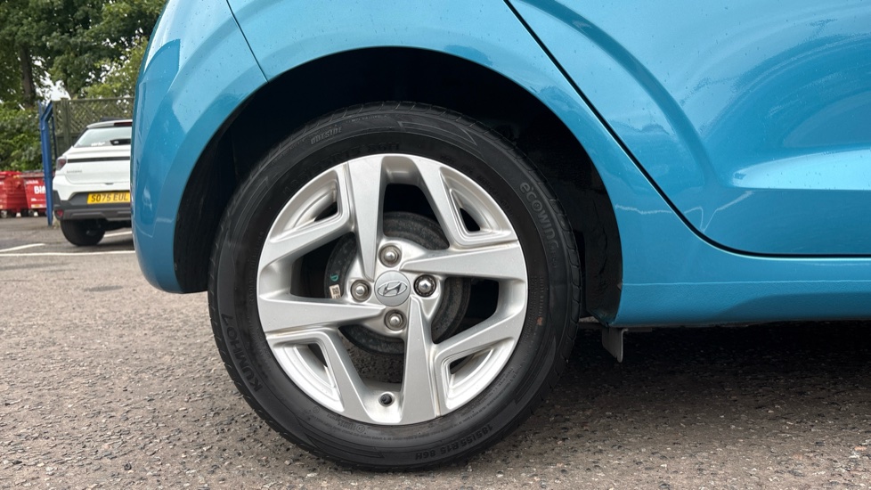 Hyundai i10 1.0 MPi SE Connect 5dr Petrol Hatchback - Image 7