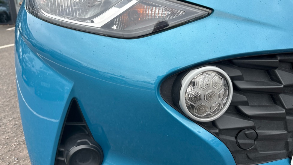 Hyundai i10 1.0 MPi SE Connect 5dr Petrol Hatchback - Image 21