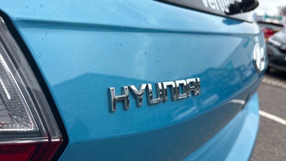 Hyundai i10 1.0 MPi SE Connect 5dr Petrol Hatchback - Image 33