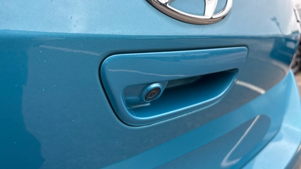 Hyundai i10 1.0 MPi SE Connect 5dr Petrol Hatchback - Image 36