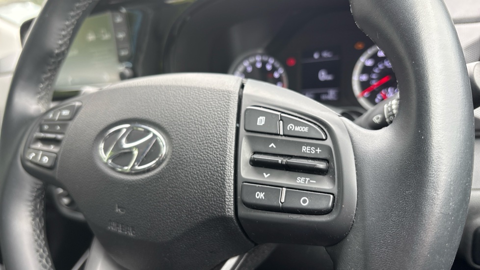 Hyundai i10 1.0 MPi SE Connect 5dr Petrol Hatchback - Image 45