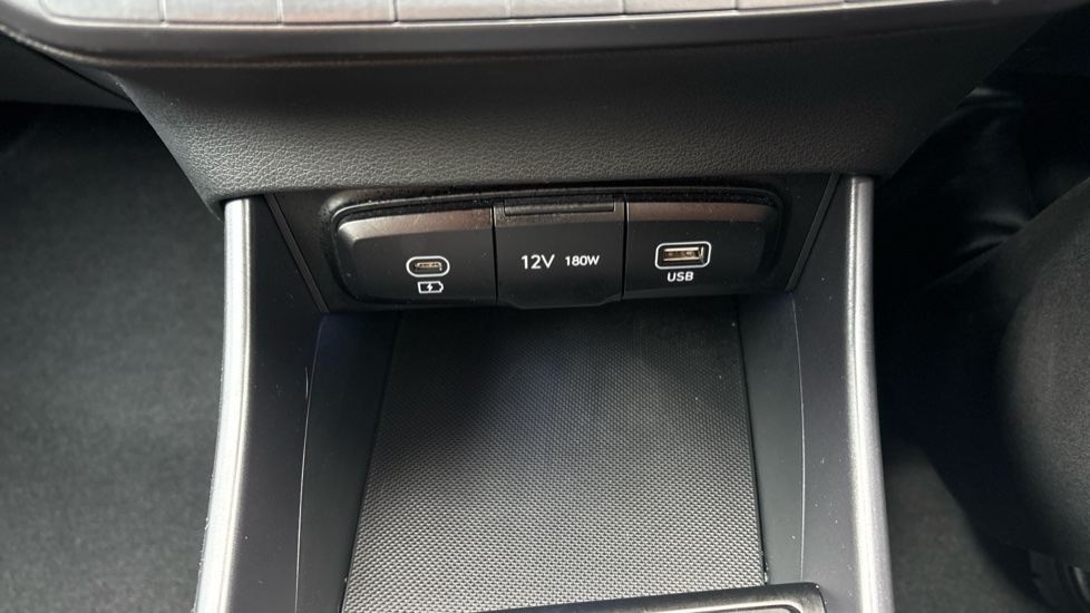 Hyundai BAYON 1.0 TGDi Premium 5dr Petrol Hatchback - Image 54
