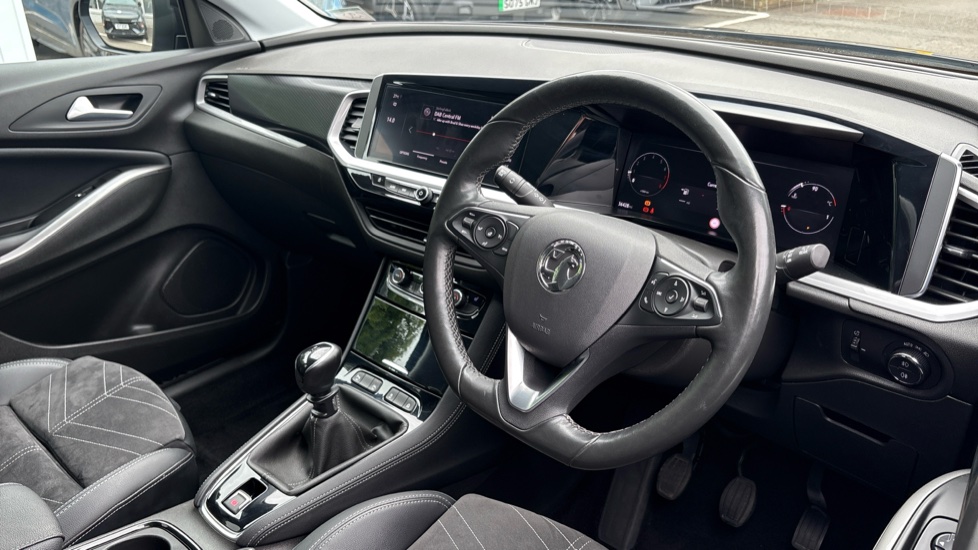 Vauxhall Grandland 1.2 Turbo Ultimate 5dr Petrol Hatchback - Image 11