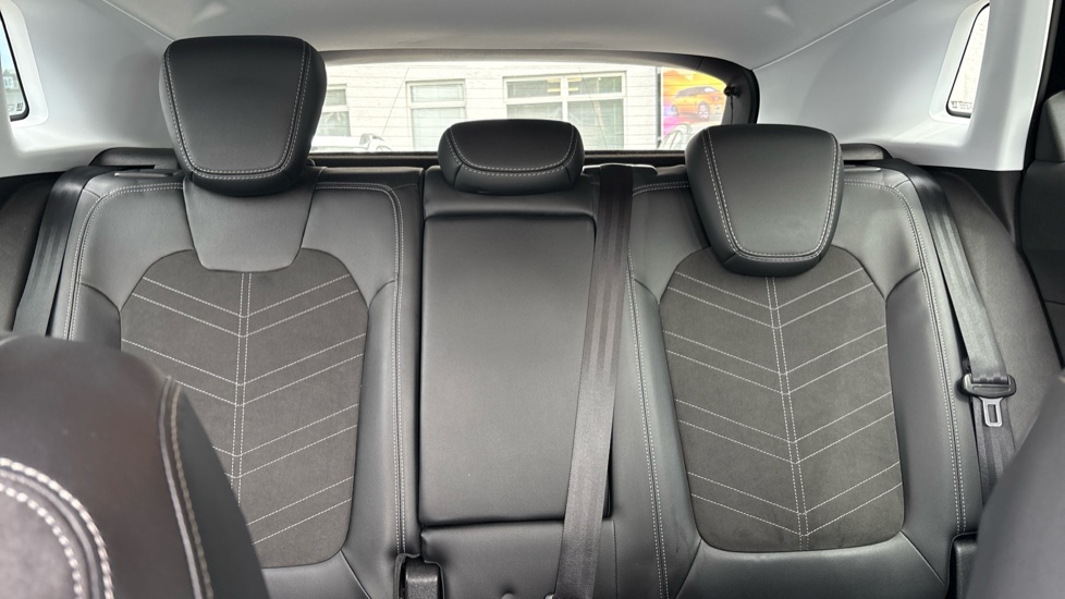 Vauxhall Grandland 1.2 Turbo Ultimate 5dr Petrol Hatchback - Image 15