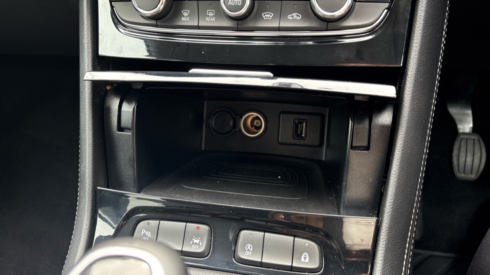 Vauxhall Grandland 1.2 Turbo Ultimate 5dr Petrol Hatchback - Image 37