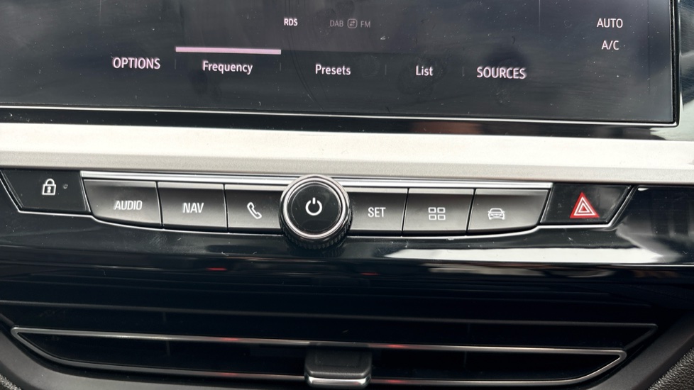 Vauxhall Grandland 1.2 Turbo Ultimate 5dr Petrol Hatchback - Image 43