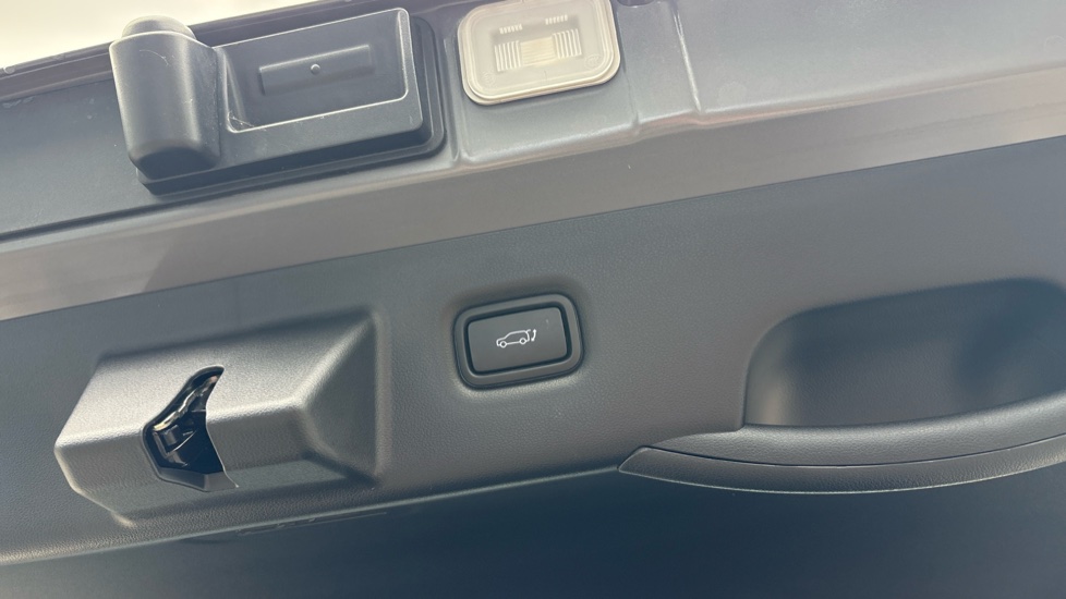 Hyundai IONIQ 5 168kW Ultimate 84 kWh 5dr Auto [Tech Max/Vision] Electric Hatchback - Image 21