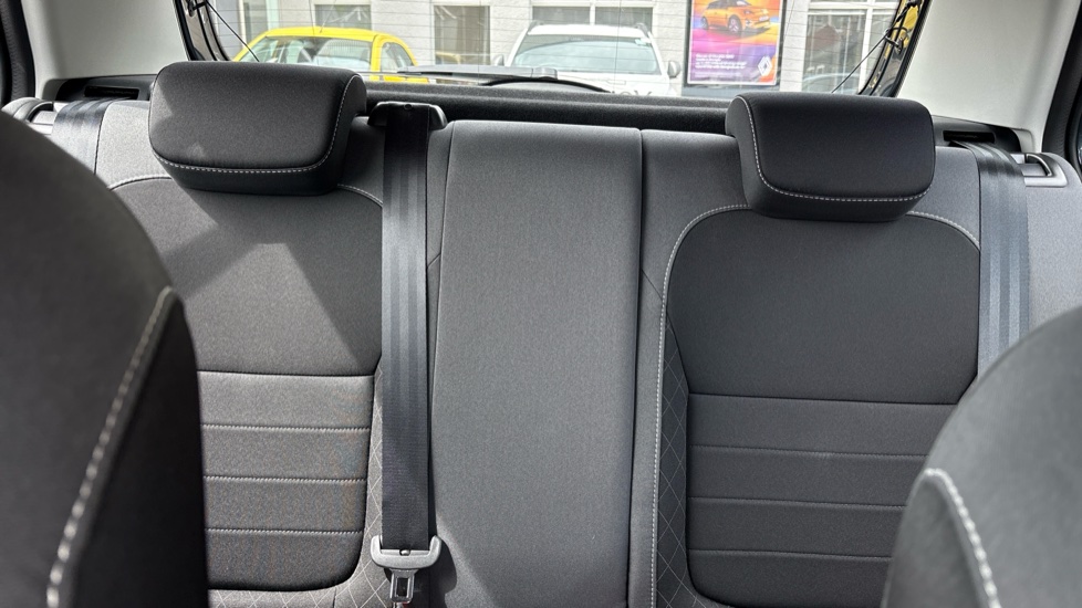 Skoda Fabia 1.0 MPI Colour Edition 5dr Petrol Hatchback - Image 15