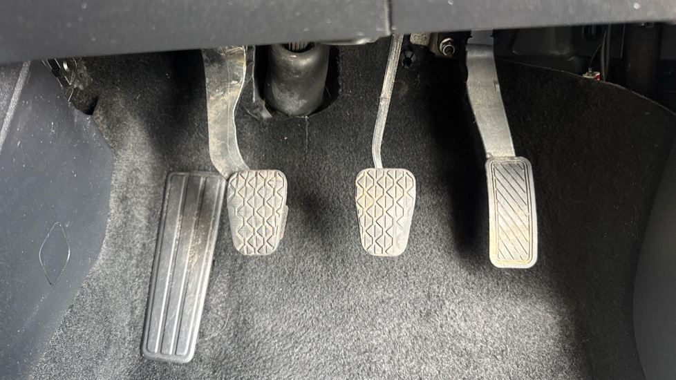 Ford Fiesta 1.0 EcoBoost 95 Titanium 5dr Petrol Hatchback - Image 46