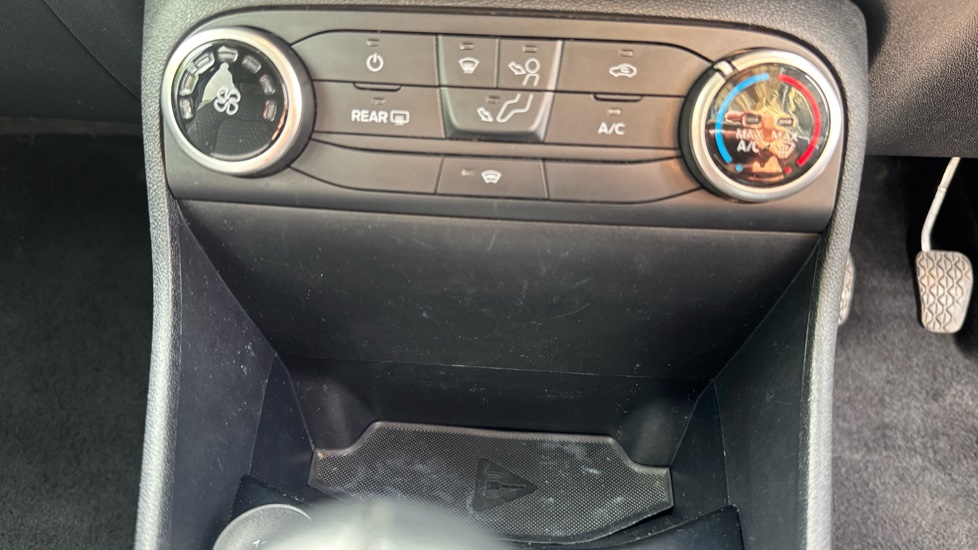 Ford Fiesta 1.0 EcoBoost 95 Titanium 5dr Petrol Hatchback - Image 49