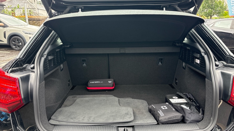 Audi Q2 35 TFSI S Line 5dr S Tronic Petrol Estate - Image 4