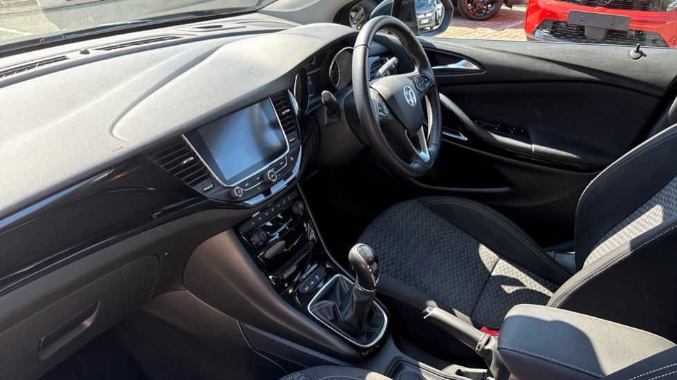 Vauxhall Astra 1.4T 16V 150 SRi Nav 5dr Petrol Hatchback - Image 9