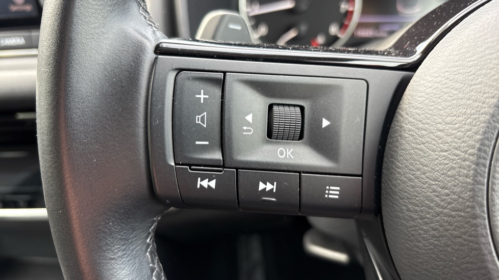 Nissan Qashqai 1.3 DiG-T MH 158 Acenta Premium 5dr Xtronic Petrol Hatchback - Image 45