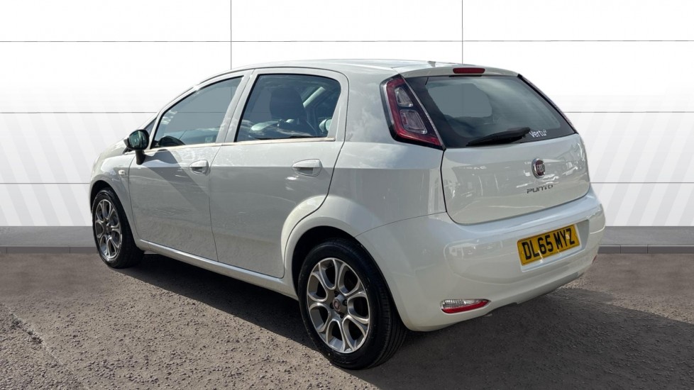 Fiat Punto 1.4 Easy+ 5dr Petrol Hatchback - Image 2