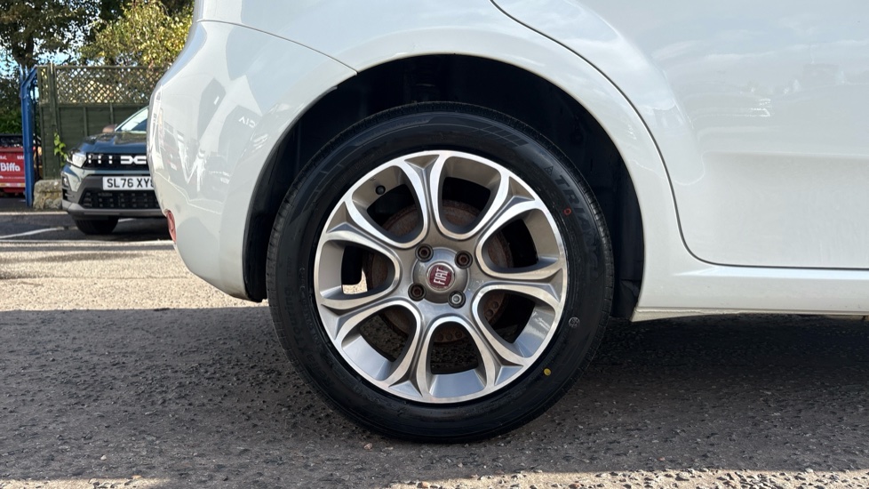 Fiat Punto 1.4 Easy+ 5dr Petrol Hatchback - Image 7