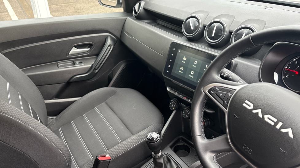 Dacia Duster 1.0 TCe 90 Expression 5dr Petrol Estate - Image 14