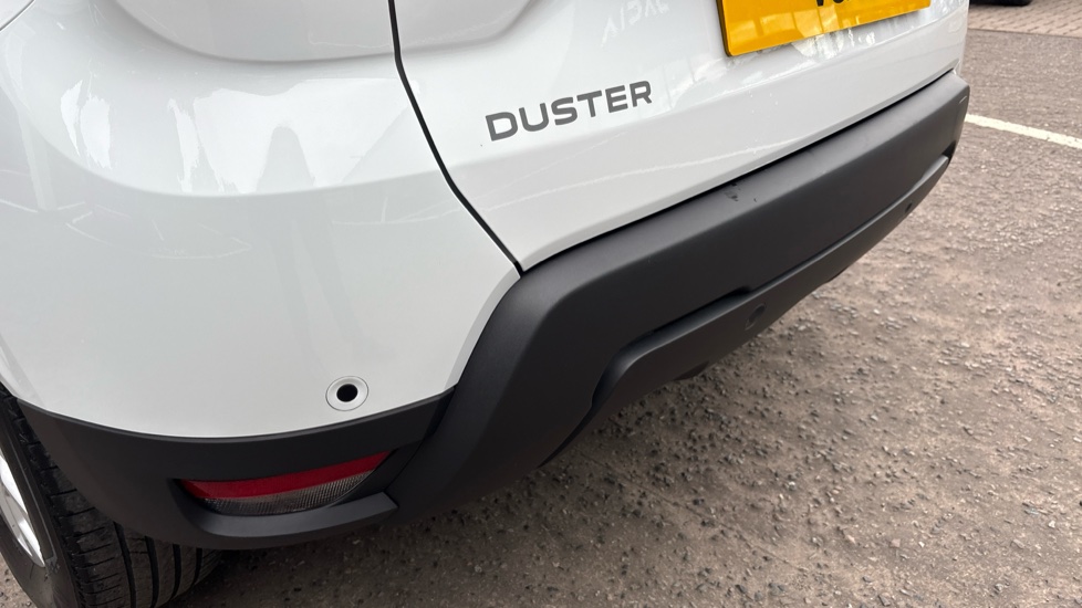 Dacia Duster 1.0 TCe 90 Expression 5dr Petrol Estate - Image 26