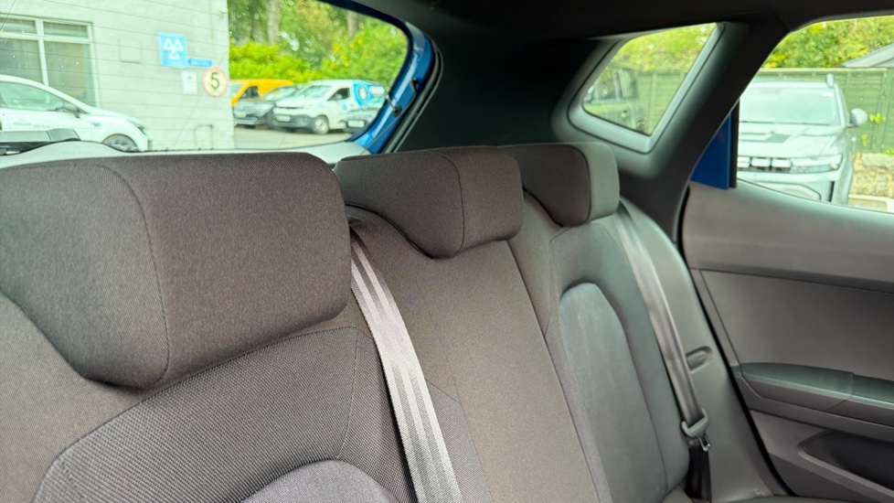 SEAT Arona 1.0 TSI 110 FR 5dr DSG Petrol Hatchback - Image 32