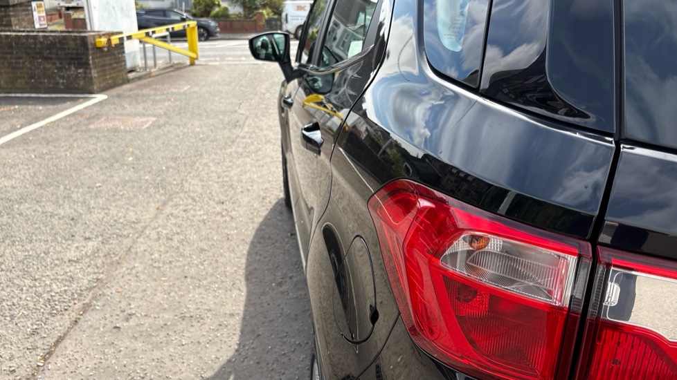 Ford EcoSport 1.0 EcoBoost 125 Titanium 5dr Auto Petrol Hatchback - Image 31