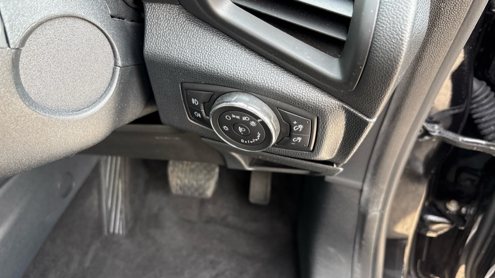 Ford EcoSport 1.0 EcoBoost 125 Titanium 5dr Auto Petrol Hatchback - Image 42