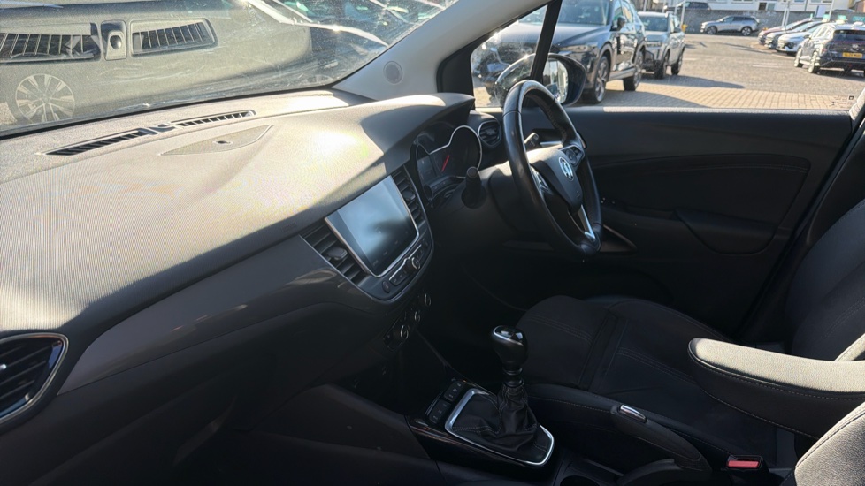 Vauxhall Crossland 1.5 Turbo D Ultimate Nav 5dr Diesel Hatchback - Image 9