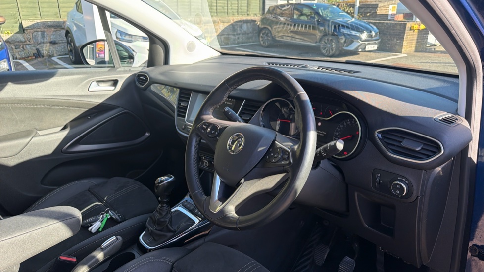 Vauxhall Crossland 1.5 Turbo D Ultimate Nav 5dr Diesel Hatchback - Image 11
