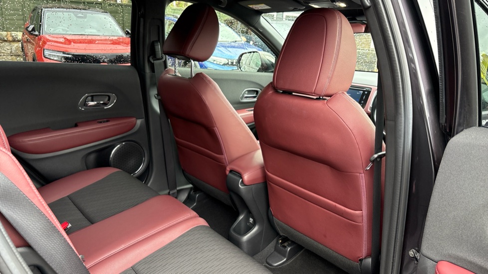 Honda HR-V 1.5 i-VTEC Turbo Sport 5dr Petrol Hatchback - Image 39