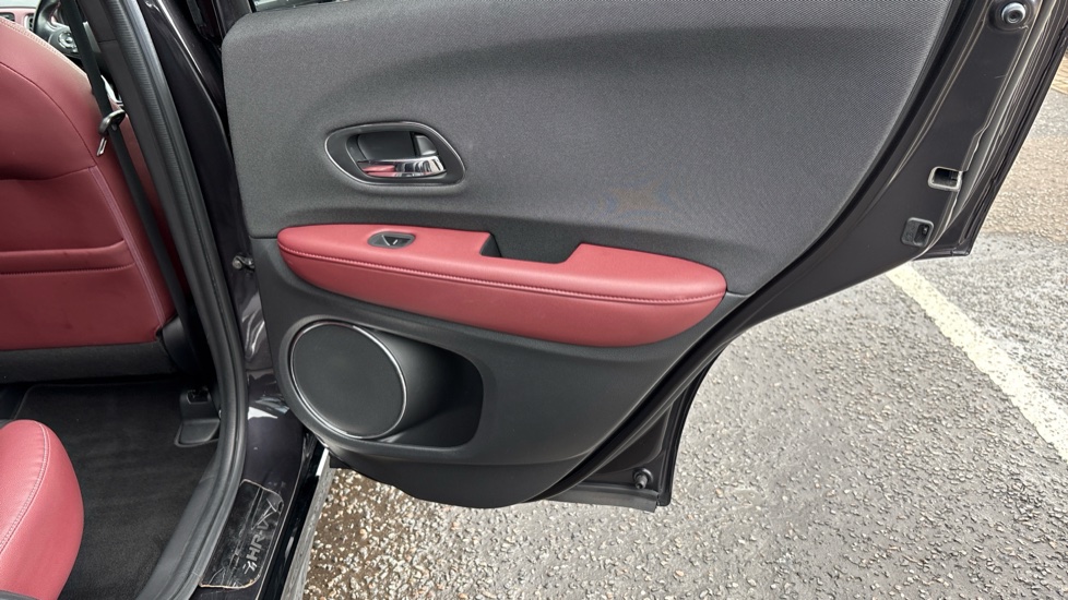 Honda HR-V 1.5 i-VTEC Turbo Sport 5dr Petrol Hatchback - Image 41