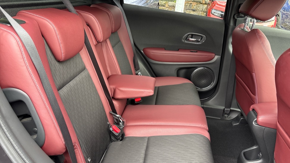 Honda HR-V 1.5 i-VTEC Turbo Sport 5dr Petrol Hatchback - Image 43