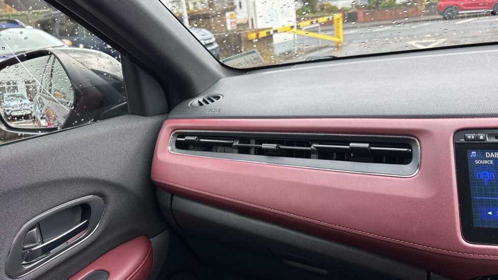 Honda HR-V 1.5 i-VTEC Turbo Sport 5dr Petrol Hatchback - Image 69