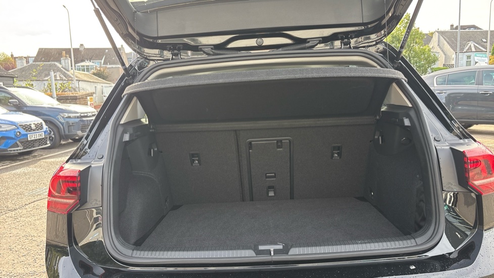 Volkswagen Golf 1.5 TSI 150 Match 5dr Petrol Hatchback - Image 4
