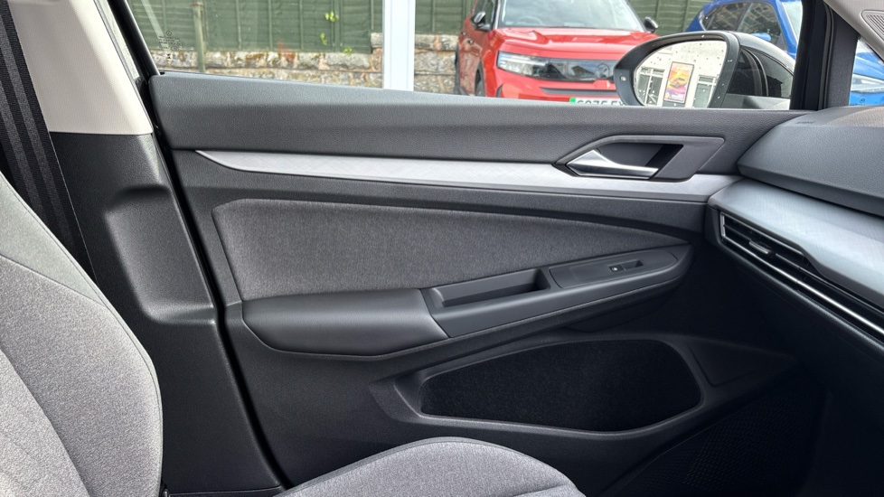 Volkswagen Golf 1.5 TSI 150 Match 5dr Petrol Hatchback - Image 52