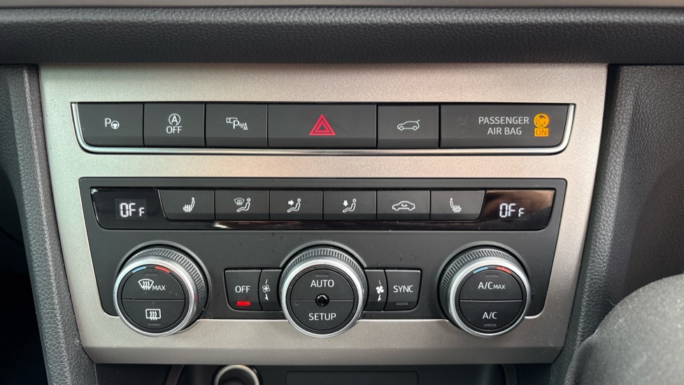 SEAT Ateca 1.5 TSI EVO Xperience Lux 5dr DSG Petrol Estate - Image 21
