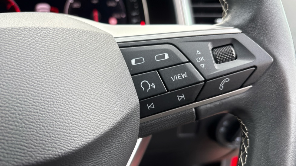 SEAT Ateca 1.5 TSI EVO Xperience Lux 5dr DSG Petrol Estate - Image 25