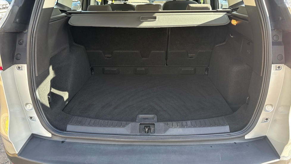 Ford Kuga 2.0 TDCi 150 Zetec 5dr 2WD Diesel Estate - Image 21